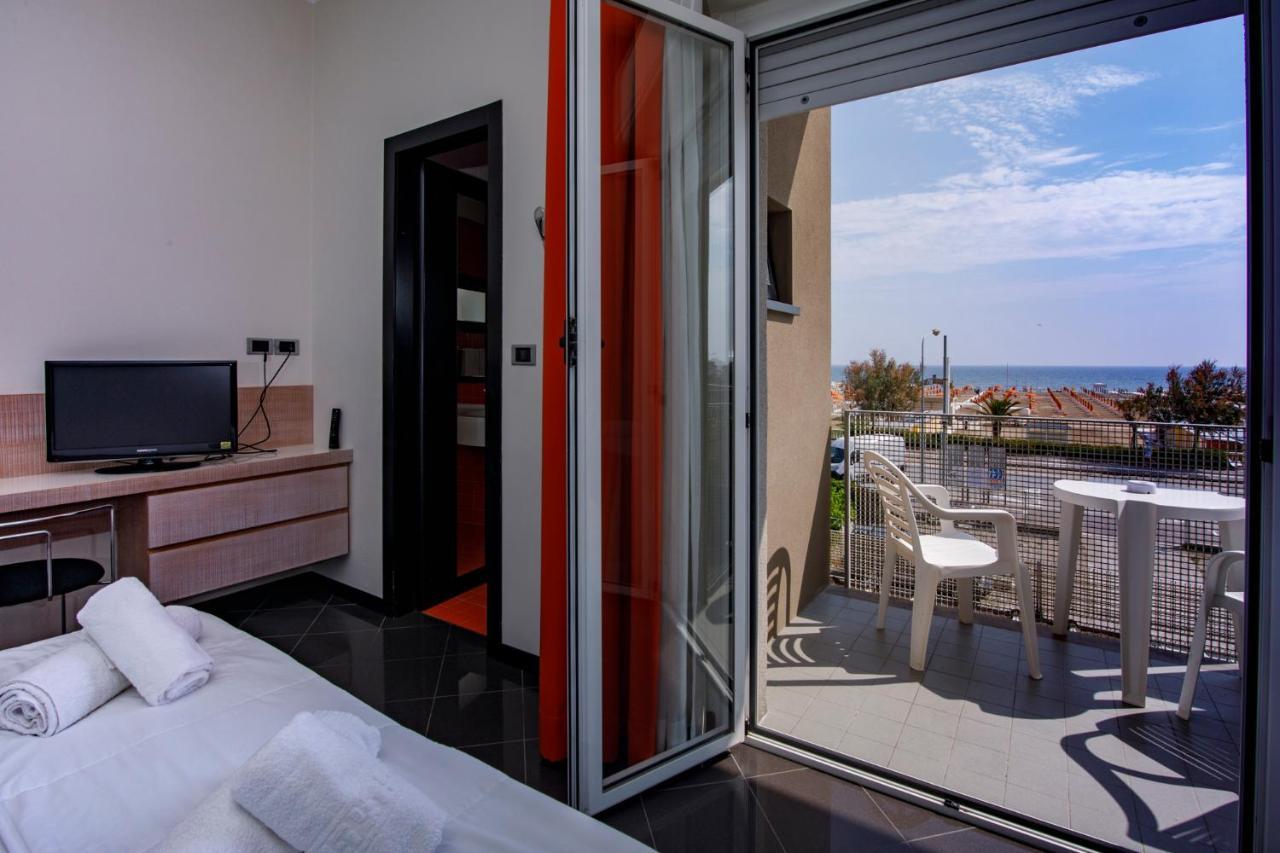 Hotel Derby Rimini Exterior foto