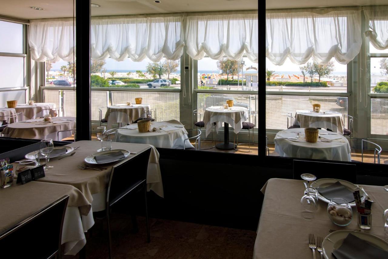 Hotel Derby Rimini Exterior foto